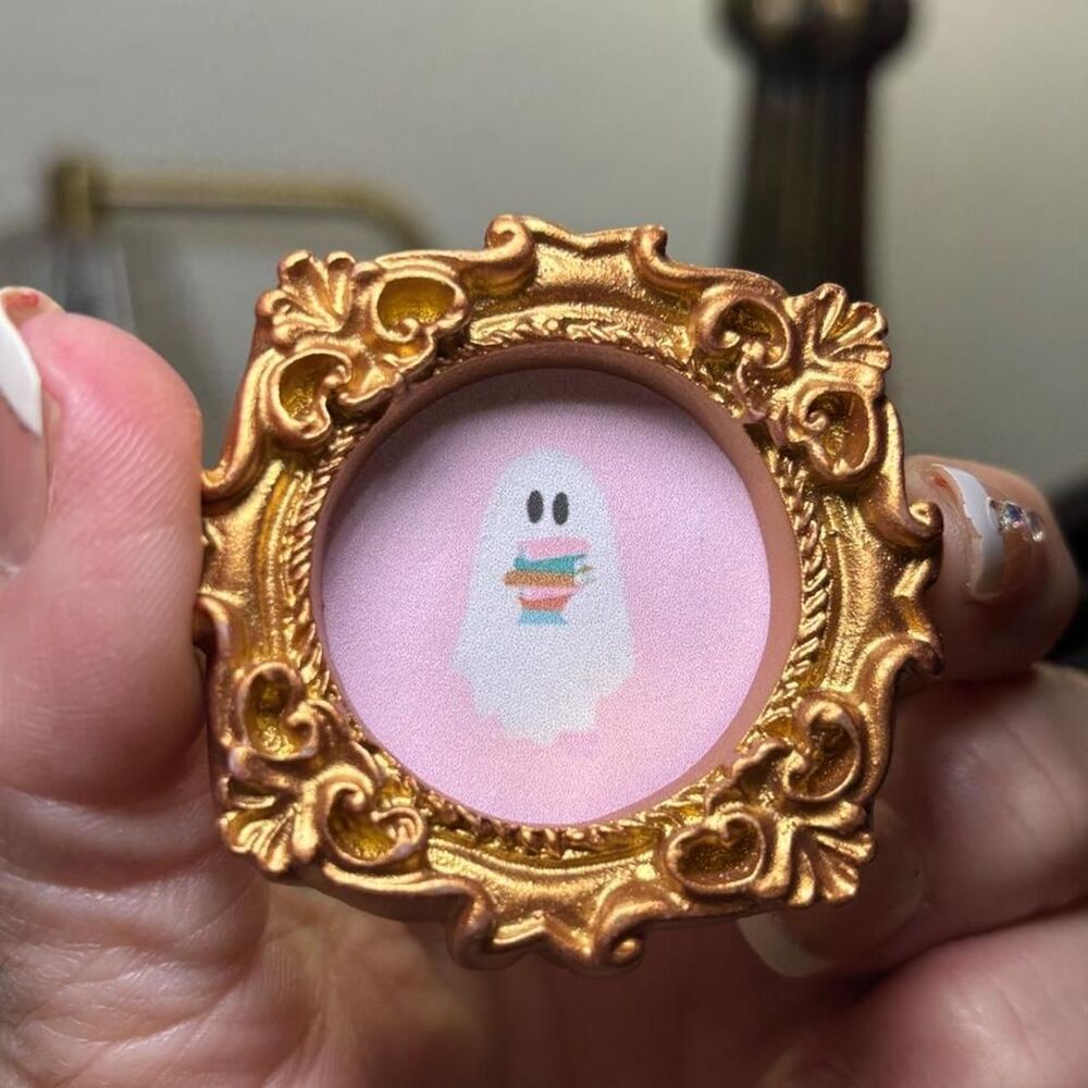 Ghost Pink and Gold Decor-home-accesories